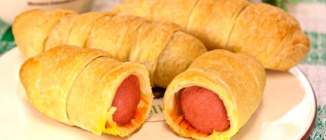 Сосиски в слоеном тесте