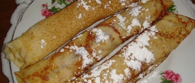 Яблочные блины с изюмом