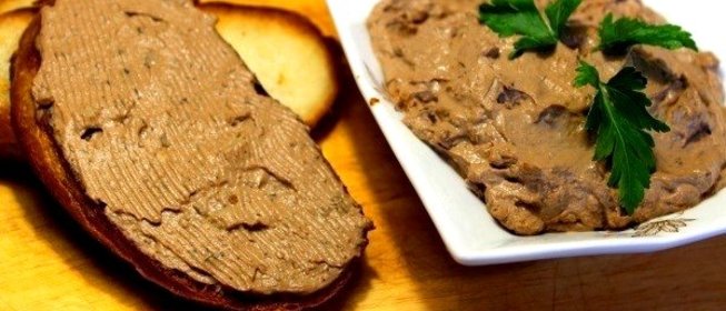 Паштет из куриной печени с вешенками