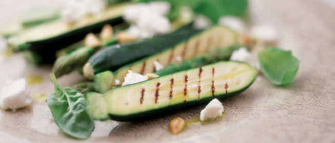 Цукини с козьим сыром и кедровыми орешками