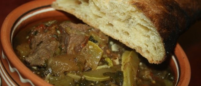 Рагу с говядиной и овощами, запеченными на мангале