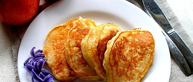 Оладьи с яблоками