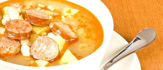 Картофель с чоризо и паприкой