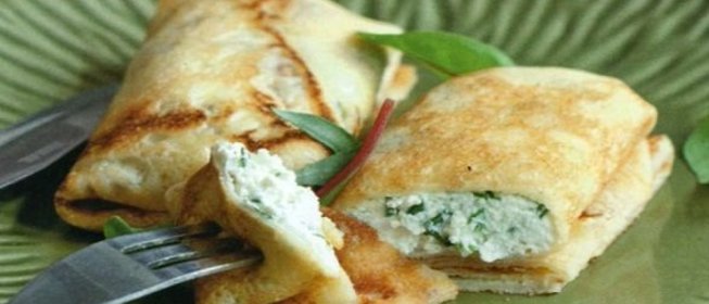 Блины с творогом и зеленью