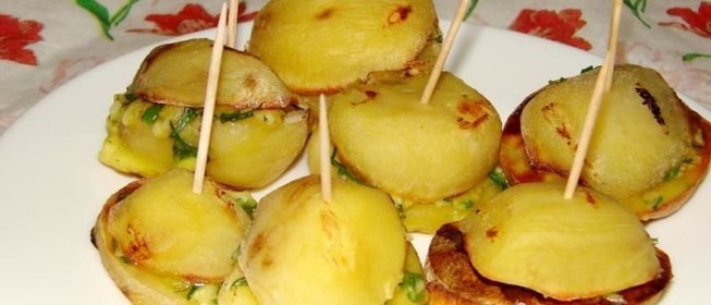 Молодая картошка запеченая в духовке