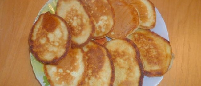 Банановые оладьи с бананом