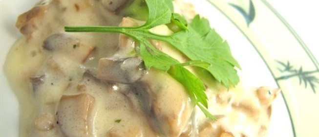 Грибы под соусом бешамель