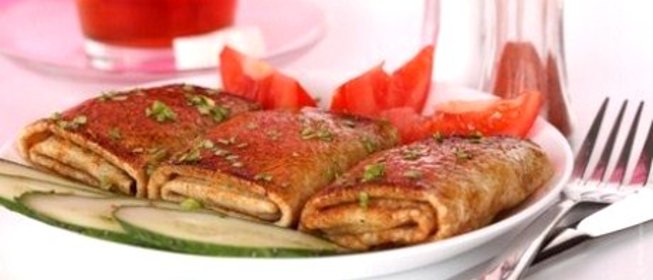 Блинные конвертики с курицей