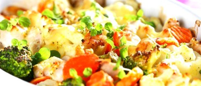 Ароматный овощной гратен в сливочном соусе