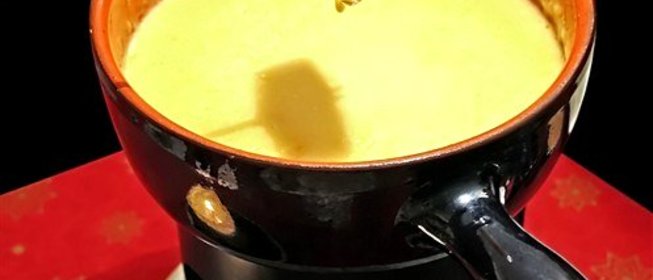 Сырное фондю с овощами