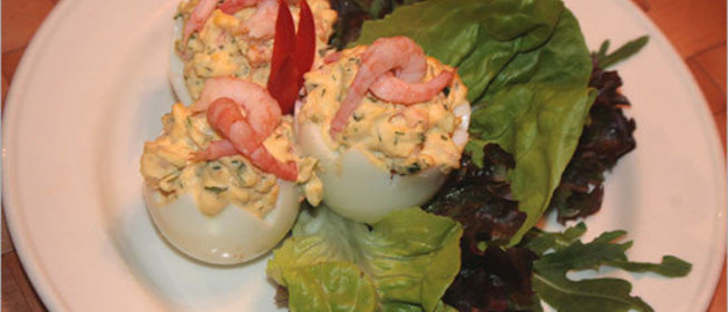 Яйца, фаршированные креветками