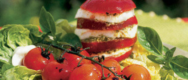 Помидоры с моцареллой