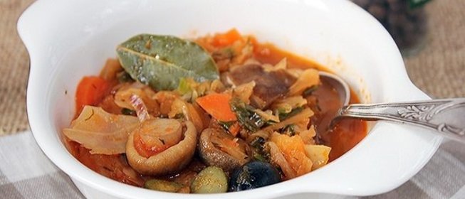 Солянка с шампиньонами