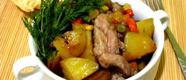 Картофель запеченный с мексиканской овощной смесью