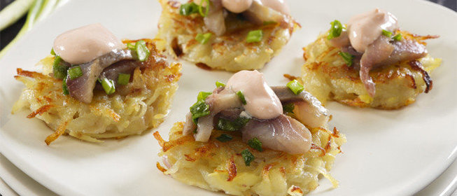 Драники с селедкой