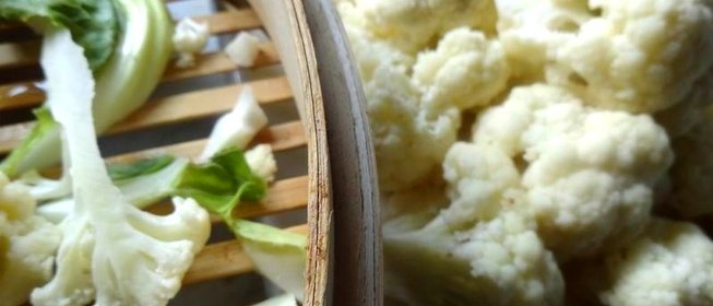 Паровая цветная капуста с сухариками