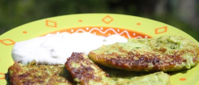 Весенние кабачковые оладьи с сыром сулугуни Самые любимые