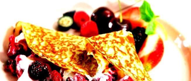 Блины с ягодной начинкой