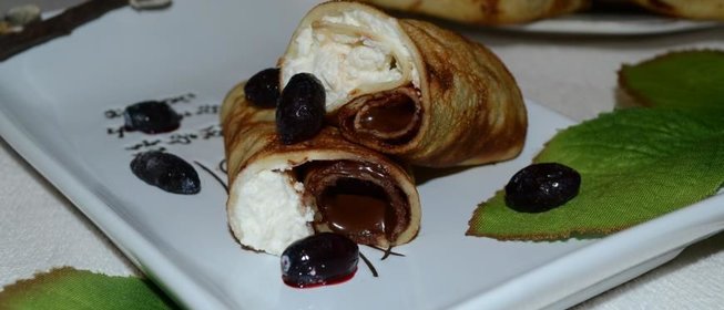 Блины с двойной начинкой дрожжевые