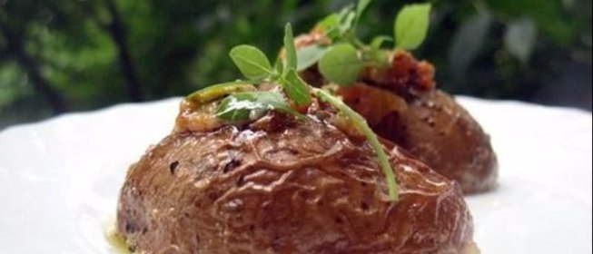 Картофель под чесночным соусом