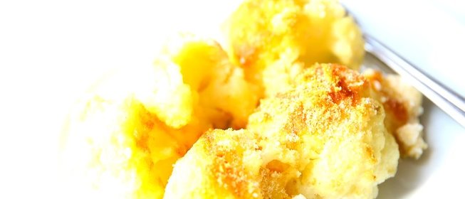 Запеченная цветная капуста под сливочно-сырным соусом