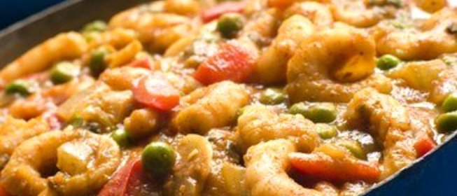 Креветки с красным перцем в соусе из кокосового молока с карри (Panang Kung)