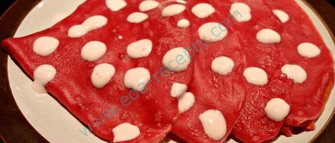 Красные блинчики