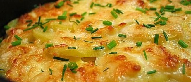 Картофель запеченный под сыром