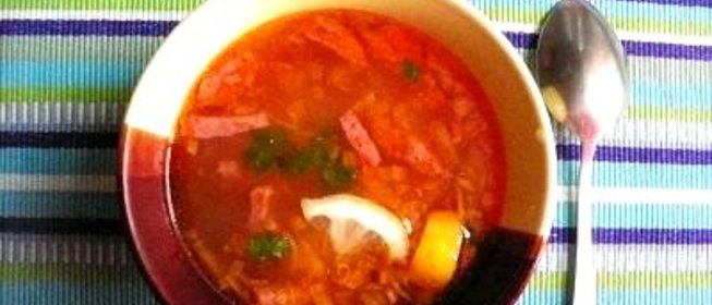 Солянка с колбасой