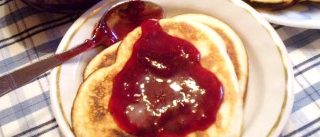 Оладьи с корицей в форме сердца