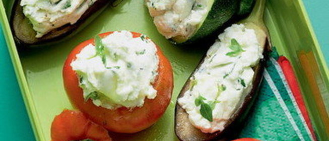 Овощи, фаршированные сыром