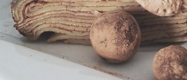 Шоколадный торт из блинов с амаретто