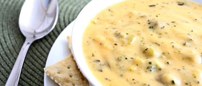 Брокколи со сливками и пармезаном