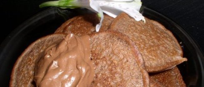 Оладьи шоколадные с гречневой мукой