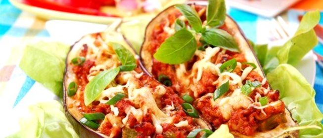 Баклажаны, фаршированные овощами