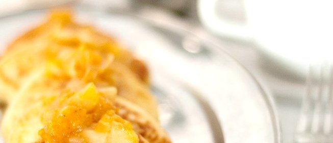 Сырники с апельсиново-яблочным соусом