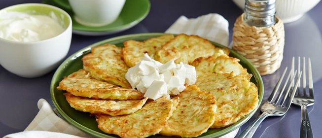 Оладьи из кабачков с сыром фета