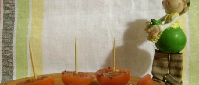 Канапе с черри и сыром