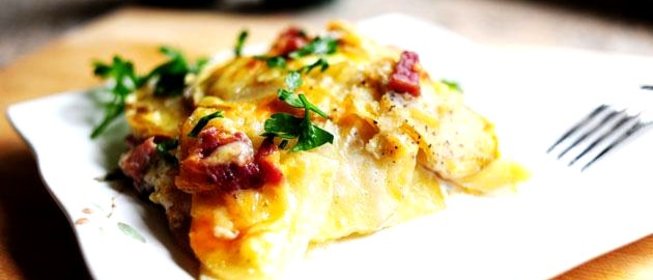 Запеченный картофель с ветчиной