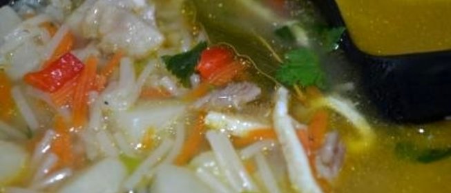 Суп куриный с яичными блинчиками