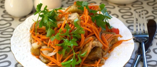 Синенькие с морковкой квашеные