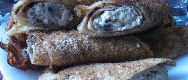 Блинчики с курицей и грибами в панировке