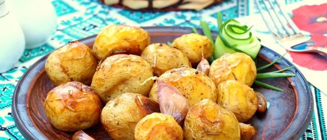 Молодая картошка запечённая в пергаменте