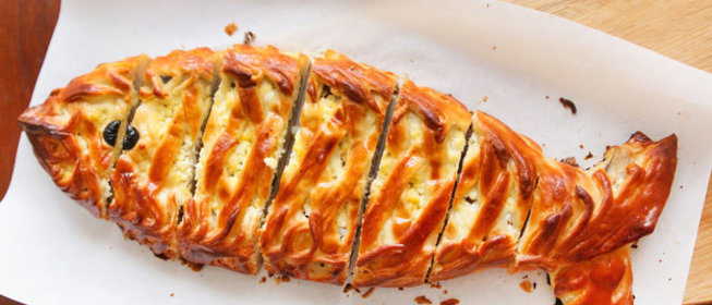 Расстегай с рисом и лососем