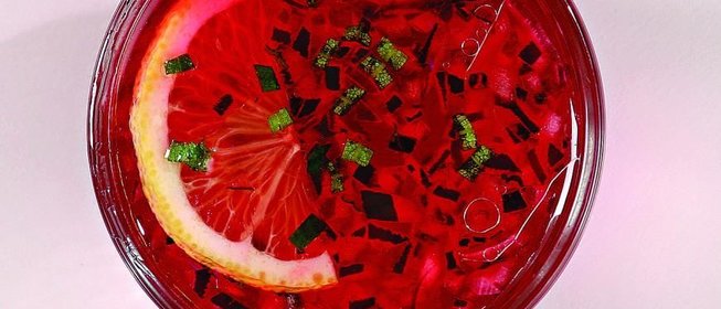 Соус из сушеных вишен и красного вина