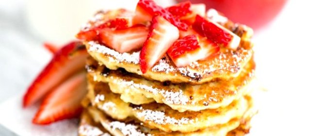 Оладьи с творогом и изюмом