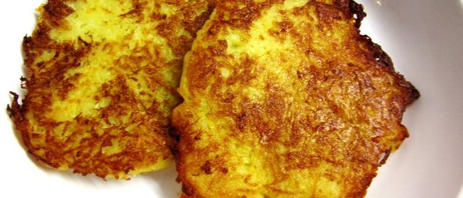 Драники с луком и салом