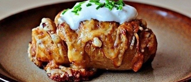Печеный картофель с сыром