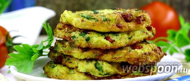 Оладьи из кабачков с колбасой