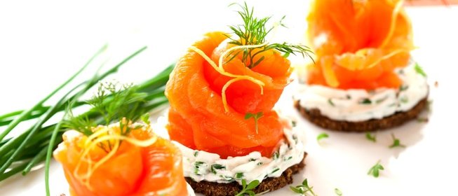 Канапе с лососем